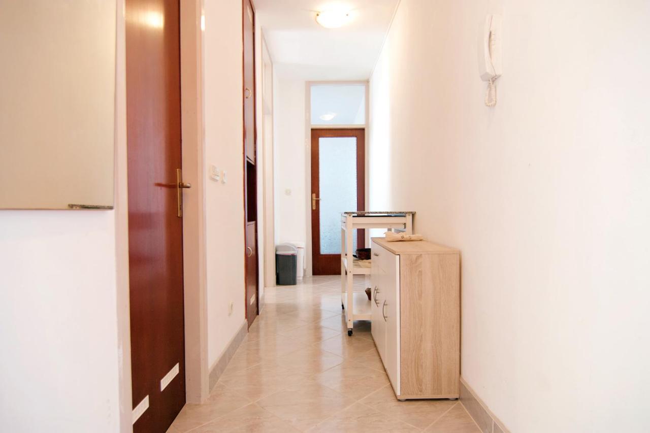 Apartment Todorovic - Macan พูลา ภายนอก รูปภาพ